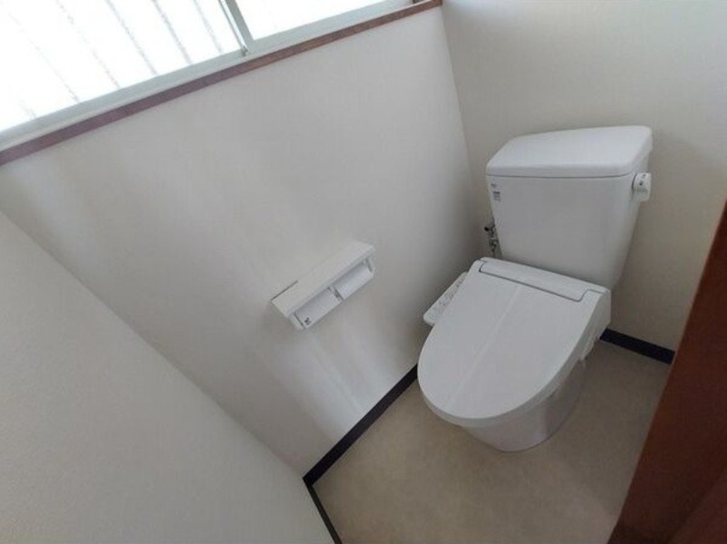 トイレ　図面と現状に相違がある場合には現状を優先