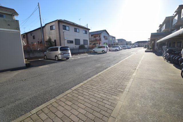 駐車場　敷地内駐車場