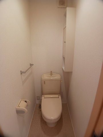 トイレ　シンプルで使いやすいトイレです