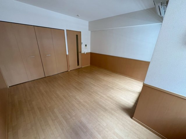 居室・リビング　フラシア新栄町