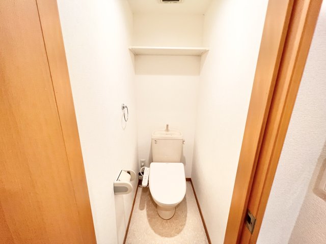 トイレ　※別部屋参考写真