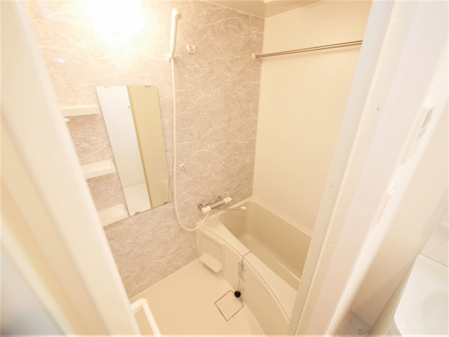 バス・シャワールーム　お風呂で日々の疲れを落としましょう