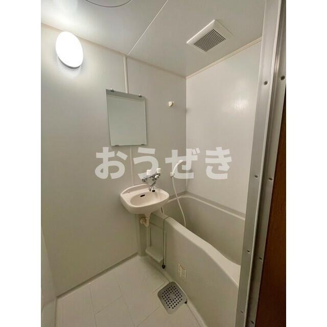 バス・シャワールーム　?