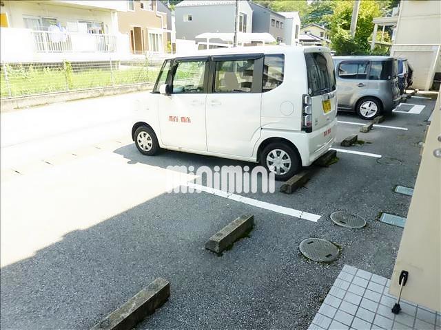 駐車場　１台目は建物北側、２台目は要相談で＋３２４０円。