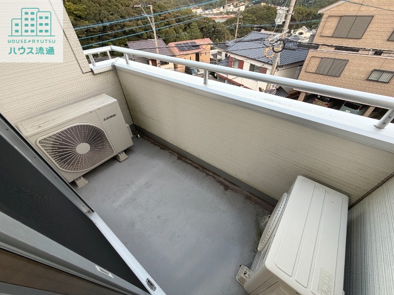 バルコニー　写真は別号室です。