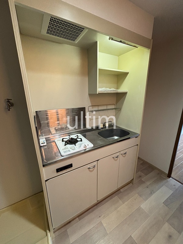 キッチン　別部屋のお写真です。ご参考までに！