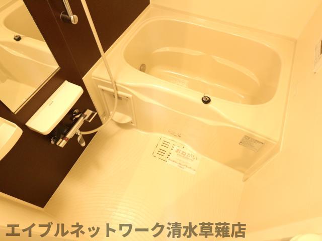 バス・シャワールーム　きれいなお風呂です