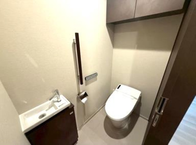 トイレ　コンパクトで使いやすいトイレです