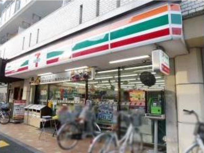 コンビニ　セブンイレブン中目黒店（コンビニ）まで61m