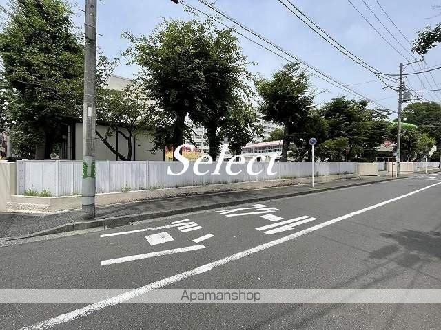 小学校　横浜市立二谷小学校（小学校）まで371m