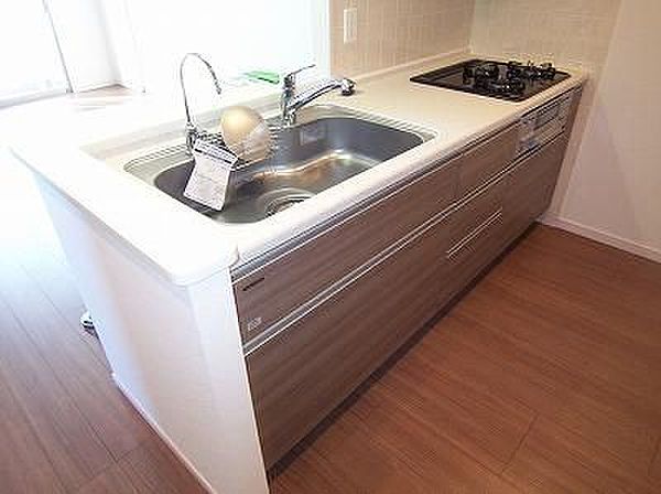 キッチン　※別部屋参考写真