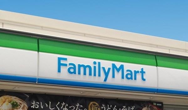 コンビニ　ファミリーマート金島駅南店（コンビニ）まで5652m