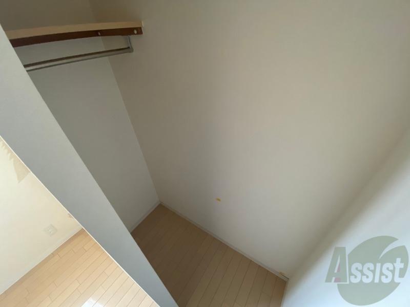 収納　ウォークインクローゼットでお部屋がすっきり片付きますよ！