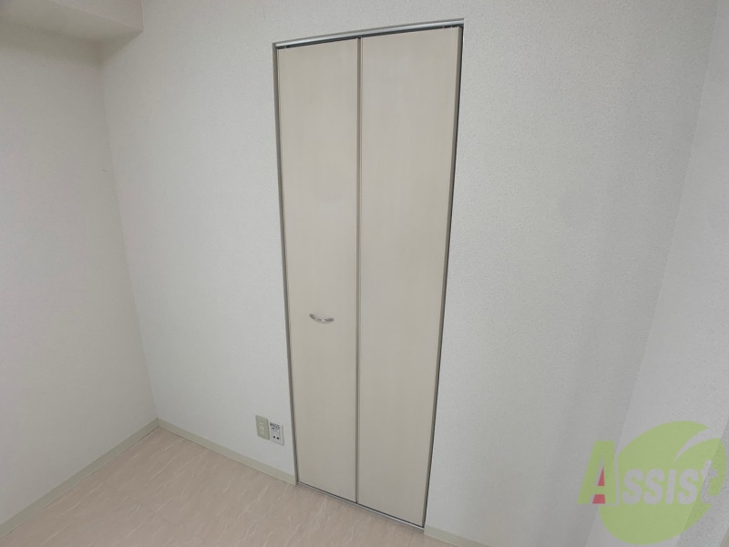 収納　寝室の収納です。部屋がすっきり片付きます。