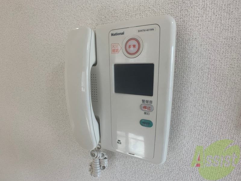 セキュリティ　ＴＶモニター付インターホンです。来客者の顔が見えるので安心！