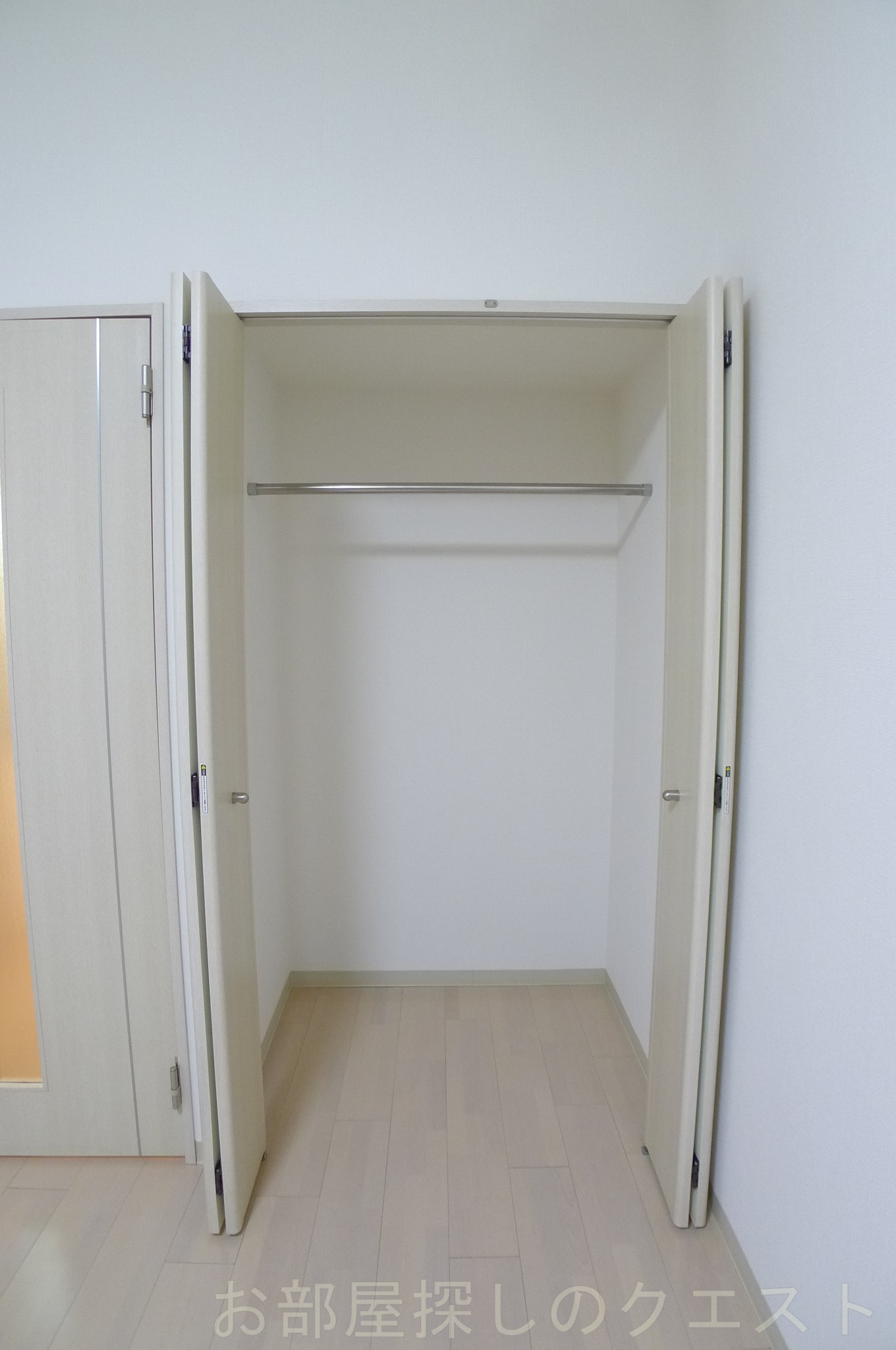 収納　（写真は同タイプ反転）