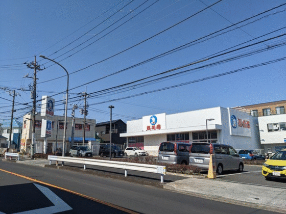 ショッピングセンター　西松屋横浜港南野庭店（ショッピングセンター）まで100m