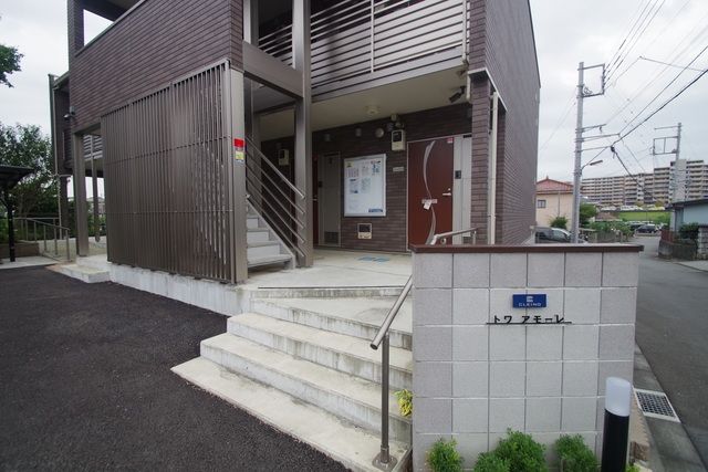エントランス　★お問い合わせはタウンハウジング町田店まで★
