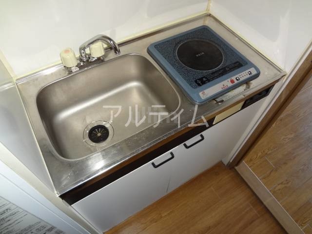 キッチン　別室の画像です、ご参考までに