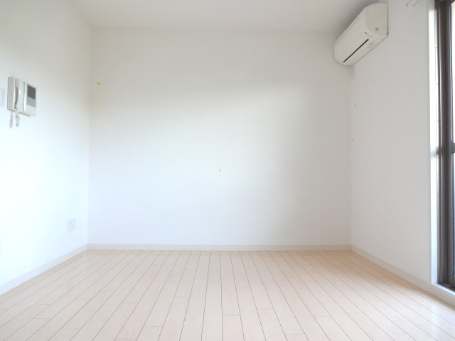 居室・リビング　洋室８．７帖
