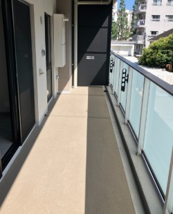 バルコニー　バルコニー