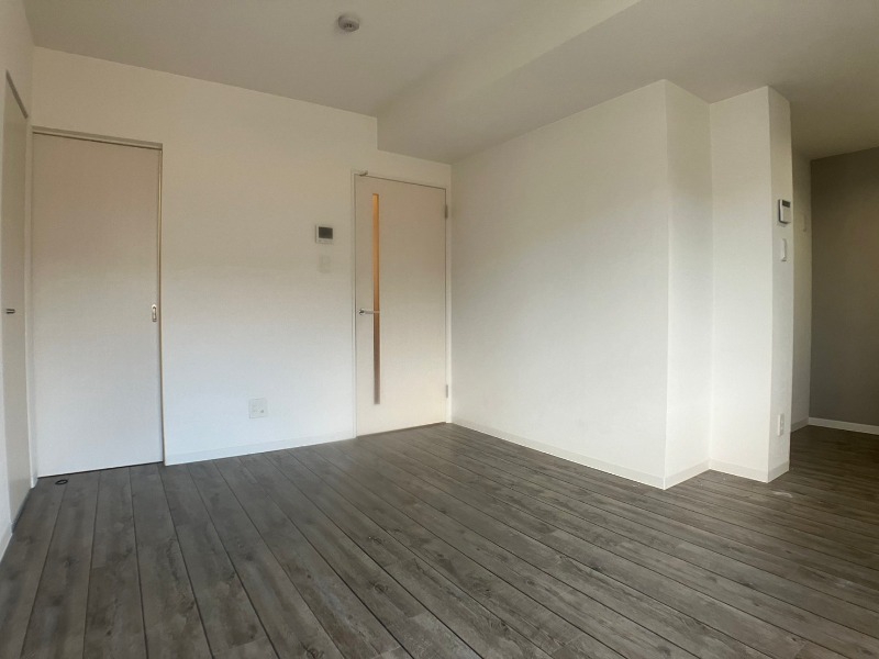 居室・リビング　広くてキレイなお部屋が広がっていて、充実した生活が送れそう。