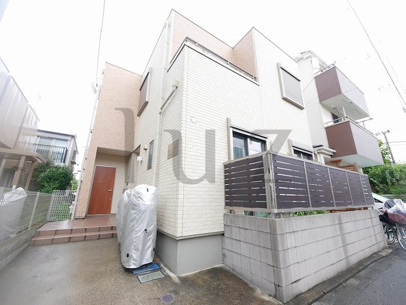 建物外観　2015年築のアパートメントです！