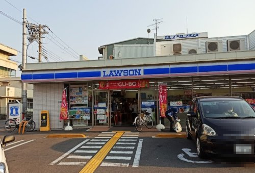 コンビニ　ローソン 南吹田五丁目店（コンビニ）まで628m
