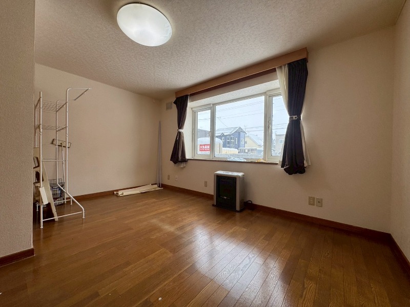 居室・リビング　広くてキレイなお部屋が広がっていて、充実した生活が送れそう。