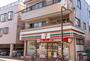 コンビニ　セブンイレブン笹塚店（コンビニ）まで137m