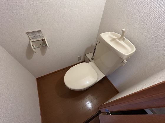 トイレ　※別部屋の写真です