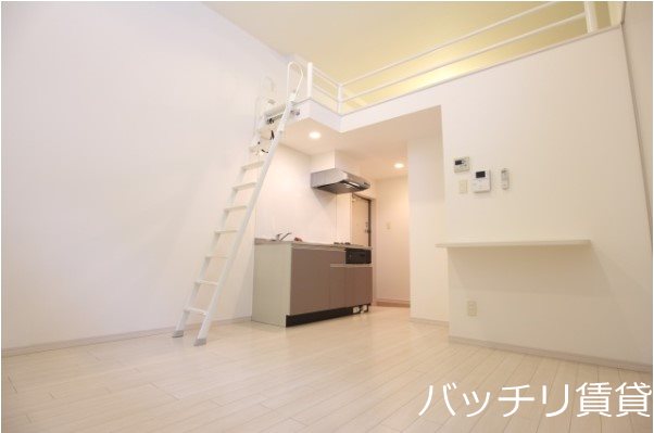 居室・リビング　※写真は別号室タイプの為、現状を優先。