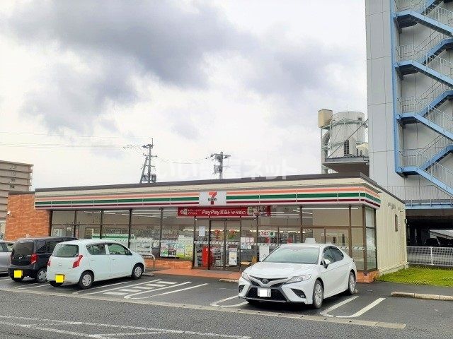 コンビニ　セブンイレブン清水バイパス（コンビニ）まで447m