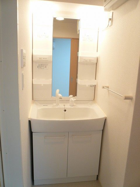 セレーナ・みとよ Aの内装写真