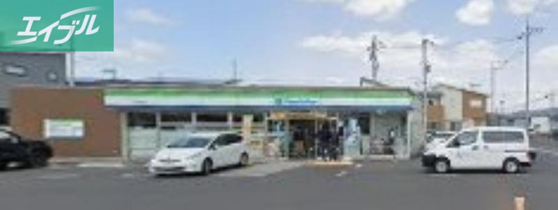 コンビニ　ファミリーマート岡山福富中店（コンビニ）まで530m