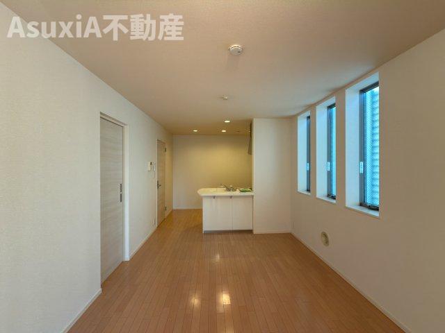 居室・リビング　別タイプのお部屋の写真です