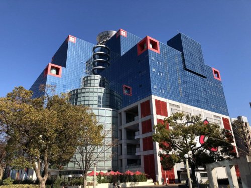 その他　関西テレビ放送株式会社（その他）まで759m