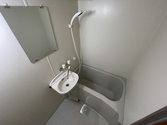 洗面設備　※別部屋の写真です