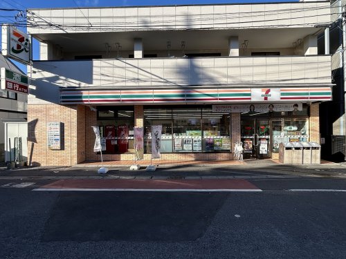 コンビニ　セブン-イレブン 流山初石駅前店（コンビニ）まで1556m