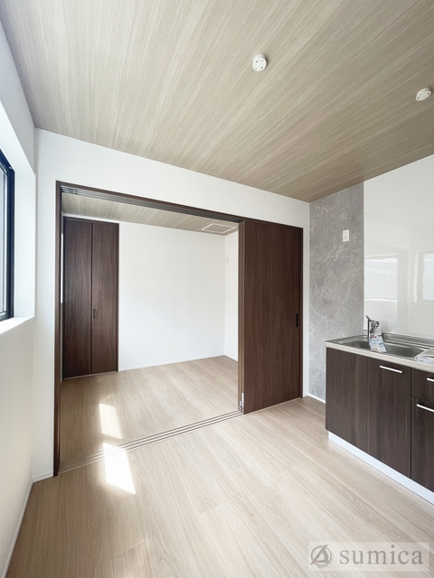 居室・リビング　角部屋のお部屋です♪♪