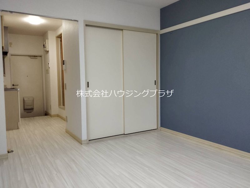 居室・リビング　居室　※別室参考写真となります