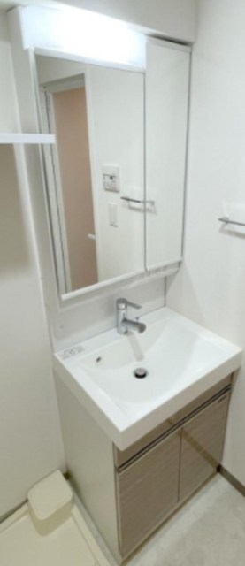 洗面設備　同仕様