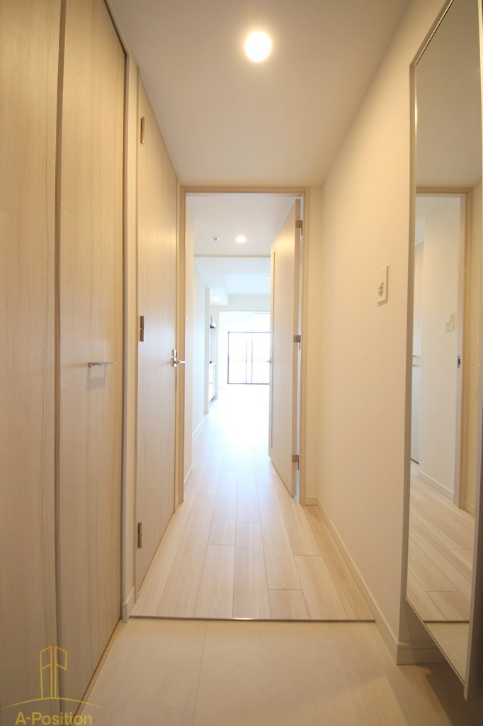 玄関　S-RESIDENCE堺筋本町Uno