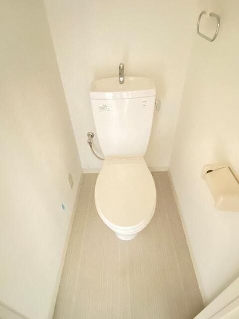 トイレ　清潔感のあるトイレです