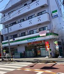 コンビニ　ファミリーマート 新宿上落合店（コンビニ）まで353m