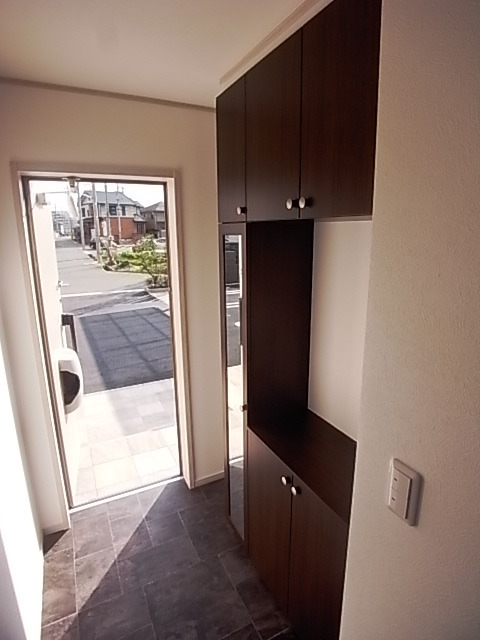 イル・ソーレIIの玄関写真