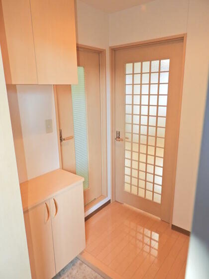 レジデンス神通本町の玄関写真