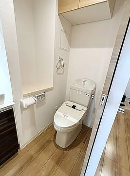 トイレ　別部屋の画像を使用しております。