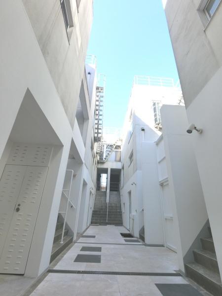 ＪＲ山手線 恵比寿駅 徒歩10分 3階建 築20年の外観写真