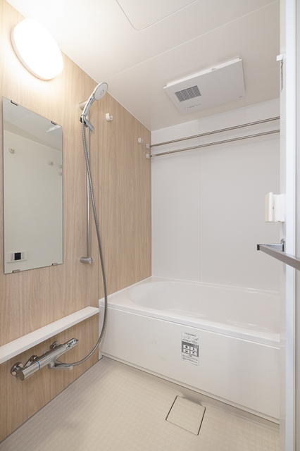 バス・シャワールーム　※写真は同タイプ住戸です。